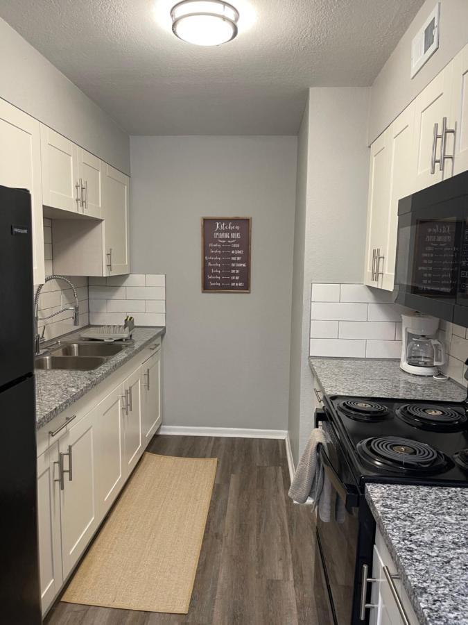 The Delores - 2 Bedroom Apt In Quilt Town, Usa Hamilton Exteriör bild